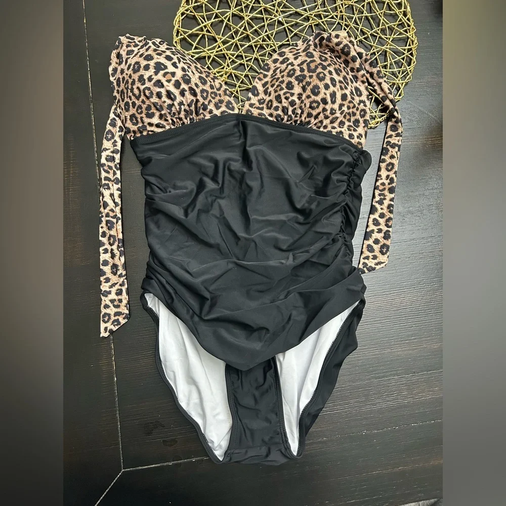 NWOT Women V Neck One Piece Swimsuit Tummy Control Ruched Halter Bathing Suit